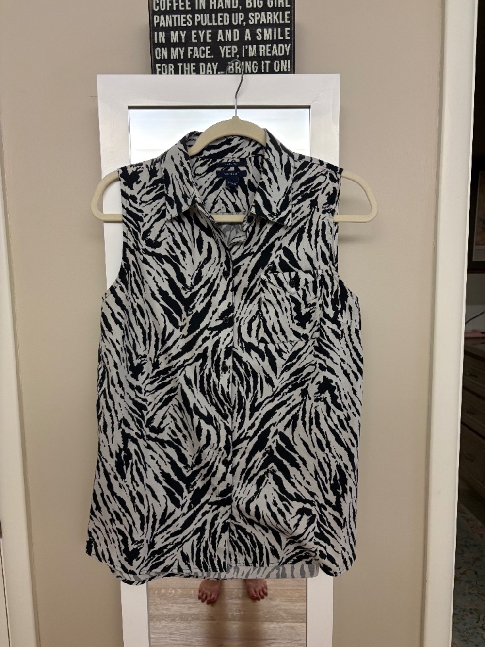 Black and White Sleeveless Animal Print Blouse